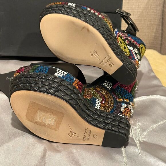 GIUSEPPE ZANOTTI LOLAS SAND, VERNICE NERO TOMAIA , LOVE & PEACE Wedge size EU 36 - Picture 4 of 15